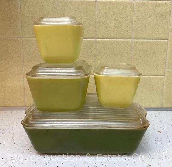Pyrex Verde 4pc. Refrigerator Dish Set image