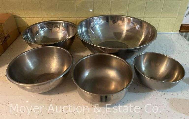 Group of Stainless Mixing Bowls, 7"-16"w image