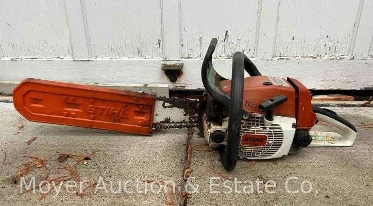 Stihl 024 Chainsaw, Turns Over image