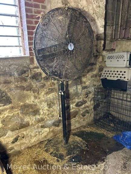 Large Barn Fan by Chicago Electric image