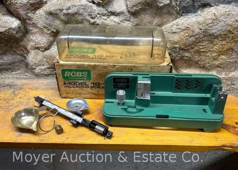 RCBS Model 10-10 Reloading Scale, with Box image