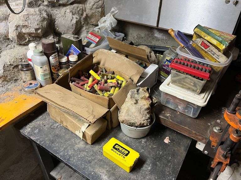 Misc. Contents of Reloading Bench image