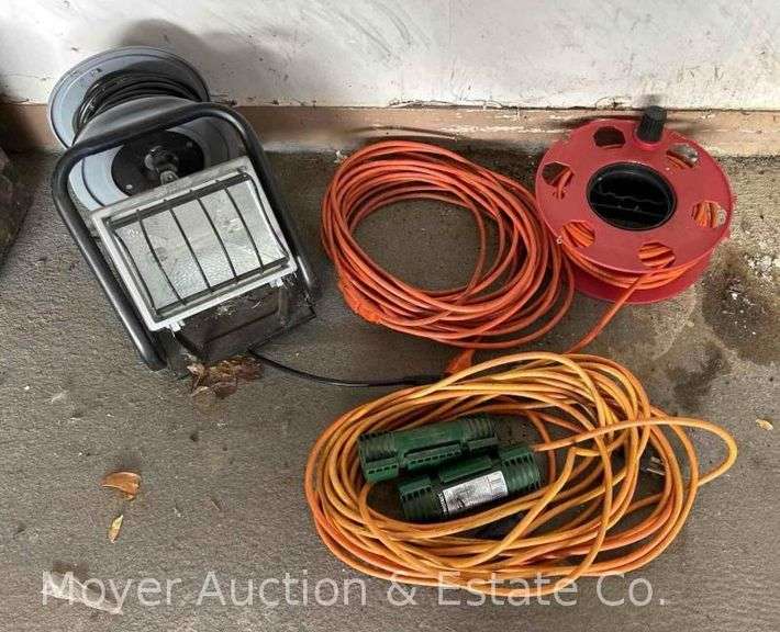 Group of Extension Cords with Work Light image
