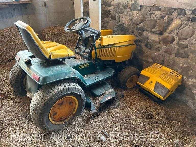 Yard Man Lawn Tractor, 20hp, 46" Cut image