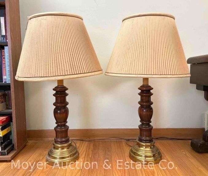 Pair of Table Lamps, 30"h image