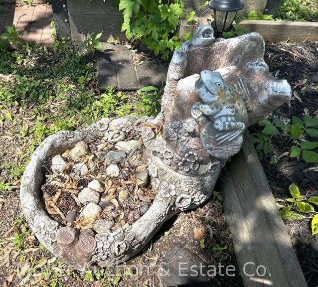 Concrete Garden Fountain, 24"h