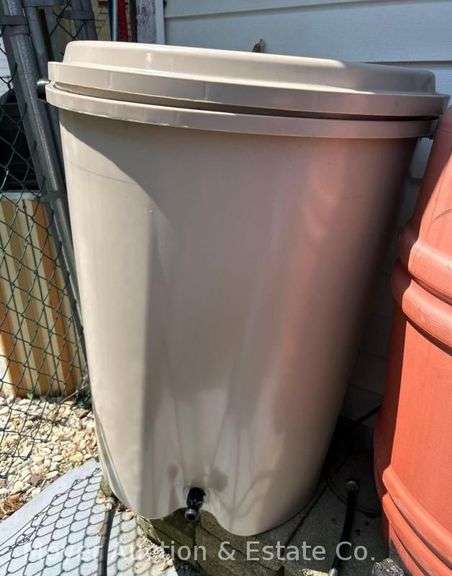 Poly Rain Barrel, 34"h