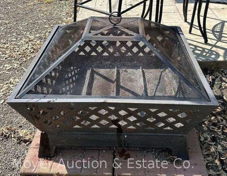 Fire Pit with Cover, 34"w