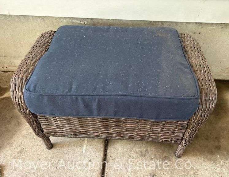 Poly Wicker Ottoman, 30"w