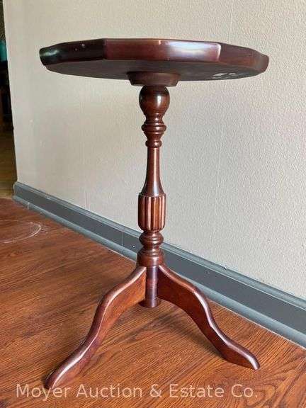 Bombay Stand with Leather Pie-crust Top, good condition, 13" wide top, 19"h
