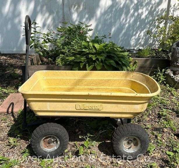 Vigoro Poly Garden Cart, Pneumatic Tires, 20"x36" Cart Bed