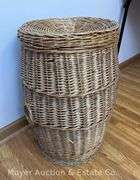 Wicker Basket with Lid, 23"h