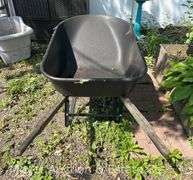True Temper Metal Wheel Barrow, Pneumatic Tire