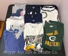 Group of Asst. Ladies Sports Team Shirts, Yankees, Mets, and Green Bay Packers, Mostly Large and XL