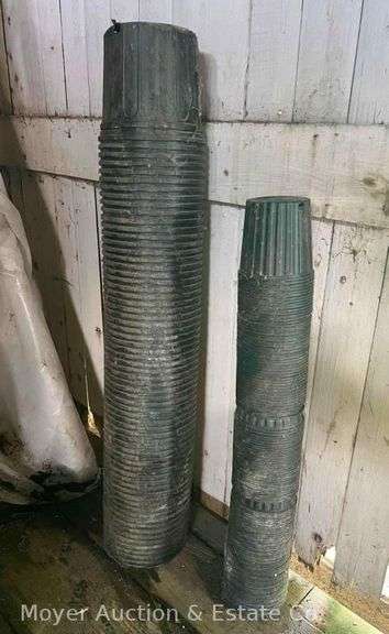 Group of Plastic Garden Pots, 6” and 10”w image
