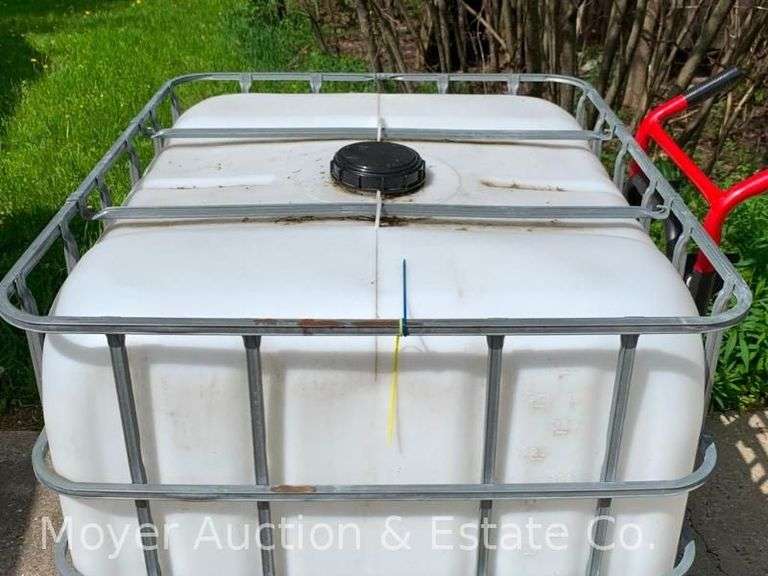 250gal. Poly Tank Tote in Cage with Valve