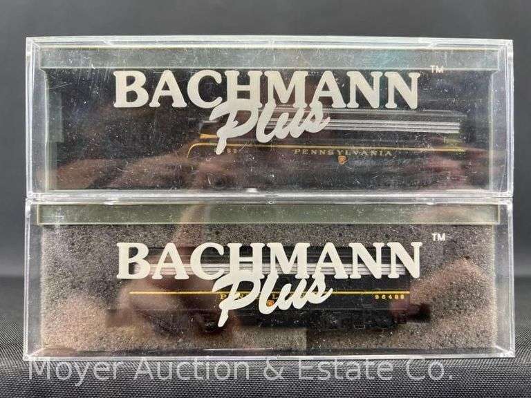 Bachmann Spectrum N Scale Pennsylvania F7 AB Diesel Set, with Plastic Cases
