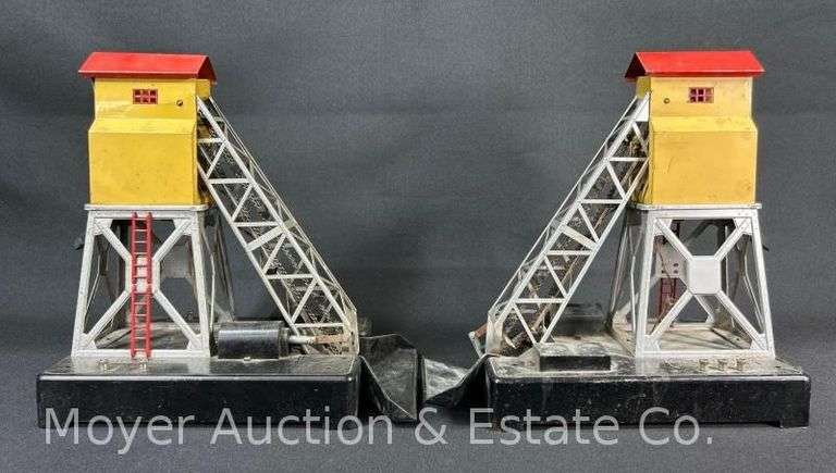 (2) Lionel No. 97 Coal Elevators, See Pictures for Condition