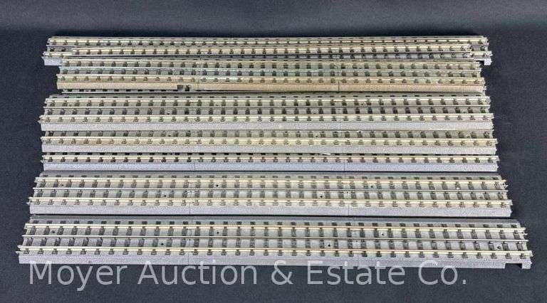 (11) MTH 30" FastTrack Straight Track Sections image