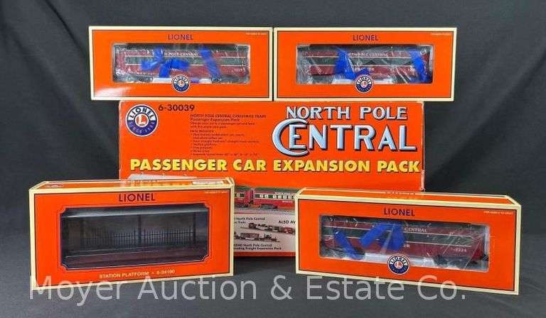 Lionel No. 30039 North Pole Central Passenger Car Expansion Set, with Original Box image