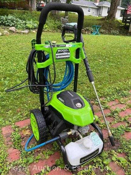 Greenworks 2000psi Pressure Washer image