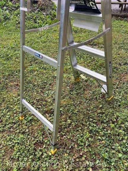 Werner 5' Lightweight Aluminum Step Ladder, Appears New
