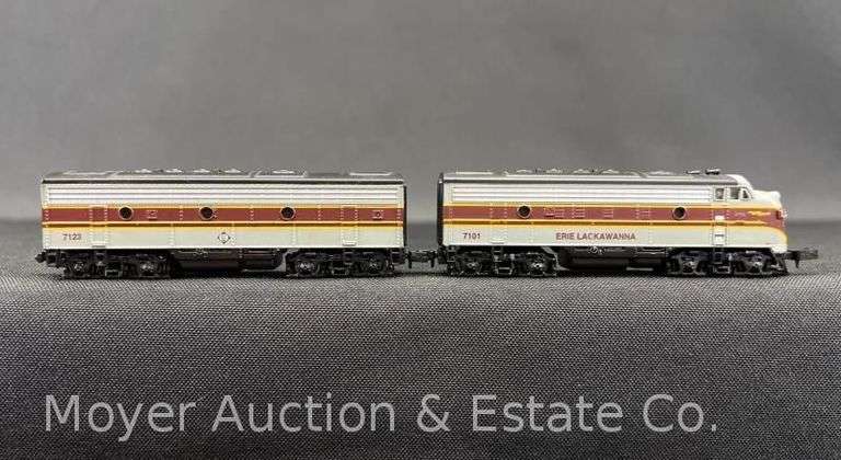 Bachmann Spectrum N Scale Erie Lackawanna F7 AB Diesel Set, with Original Case image