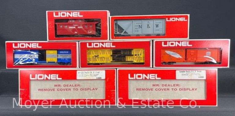 Lionel No. 1350 Service Station F-3 Special Set, with Original Boxes image