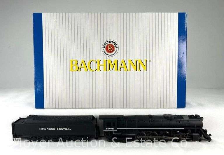 Bachmann HO Scale Niagara 4-8-4 Steam Locomotive and Tender, with Original Box image