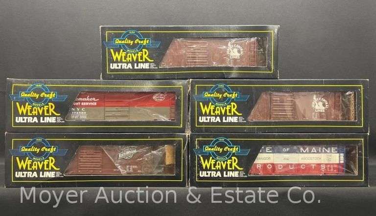 (5) Weaver Box Cars, with Boxes image