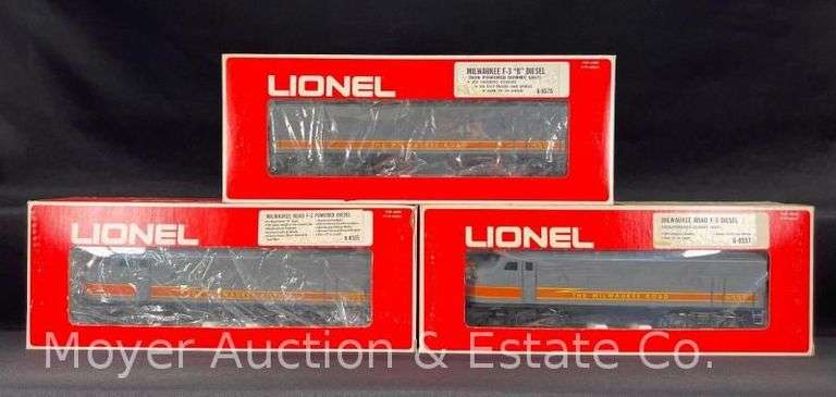 Lionel Milwaukee Road F-3 ABA Diesel Locomotive Set, No. 8555, 8557 and 8575
