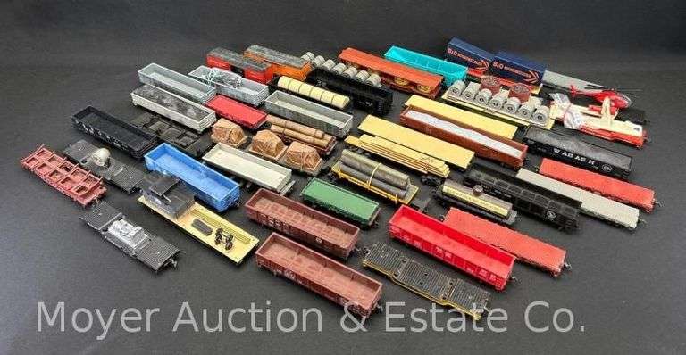 (40) Asst. HO Scale Freight Cars image