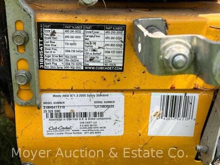 Cub Cadet 528SWE Snowblower, Electric Start, 277cc Engine, 28”w Cut