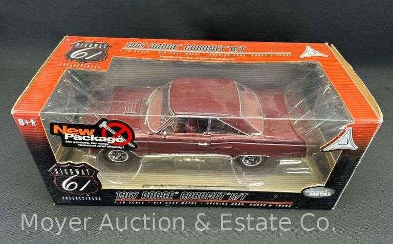 Highway 61 1967 Dodge Coronet R/T Die Cast Model Car