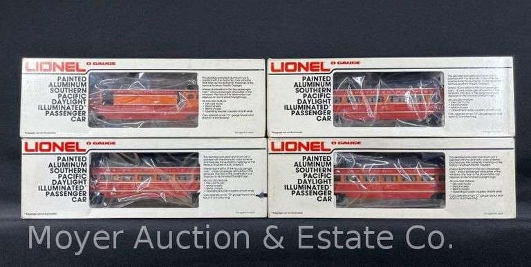 (4) Lionel Aluminum Southern Pacific Daylight Passenger Cars, with Original Boxes image