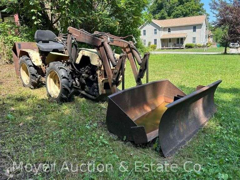 Pasquaii 988 Italian Articulating Tractor with Loader, Blade and Box, 259 Hours image