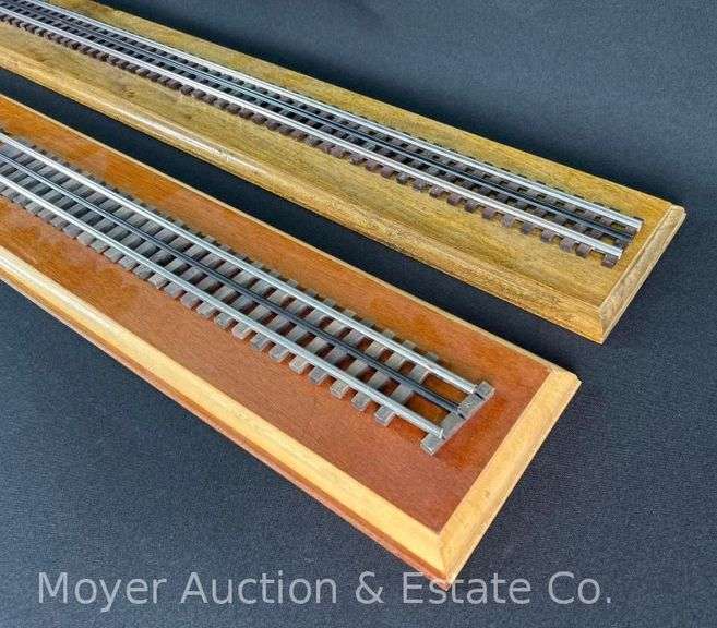 (2) 36" O Gauge Display Boards