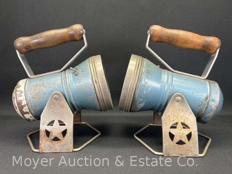 (2) Star Headlight Lantern Co. Lanterns image