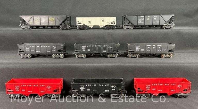 (9) Lionel Hopper Cars image