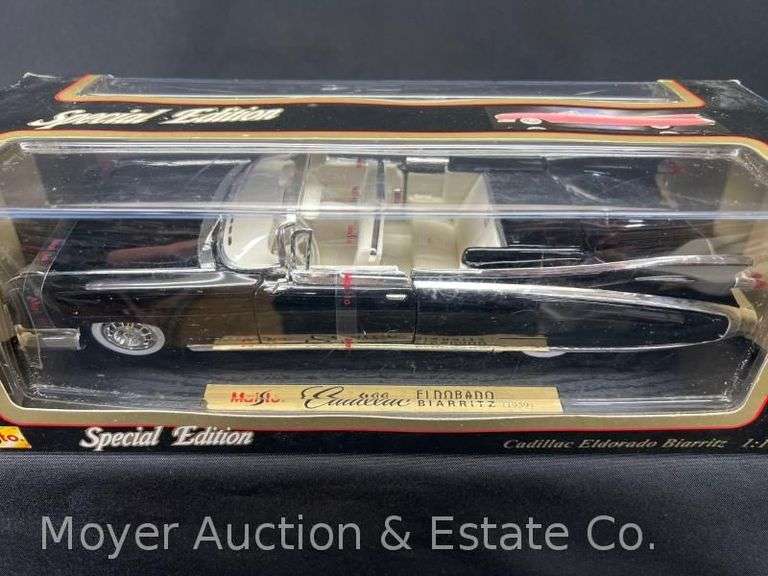 (2) Cadillac Eldorado 1:18 Scale Die-Cast Models
