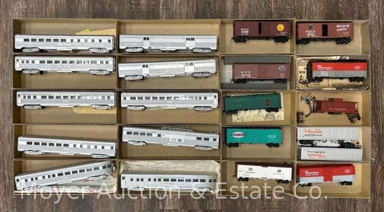 (20) Athearn HO Scale Freight and Passenger Cars, with Boxes image