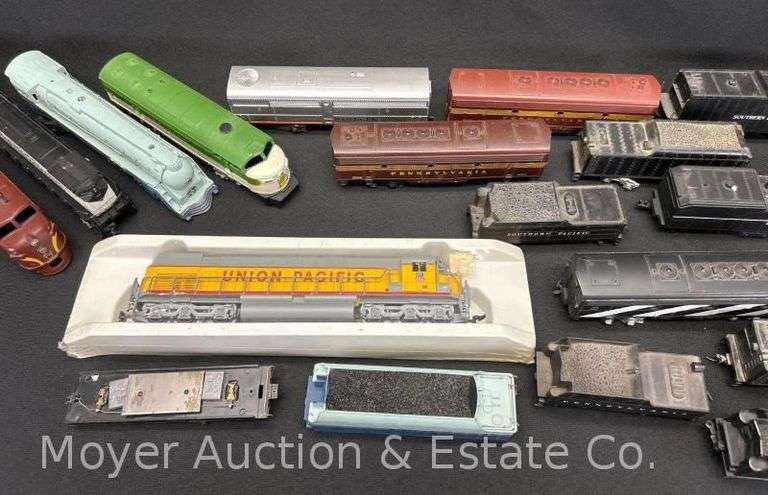 Group of Asst. HO Scale Dummy Units, B Units, Tenders, Etc.