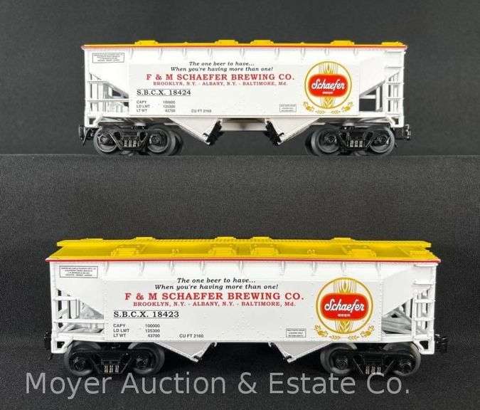 (2) AristoCraft American Railroad Legends Schaefer Beer Hopper Cars, No. 18423 and 18424, O Gauge image