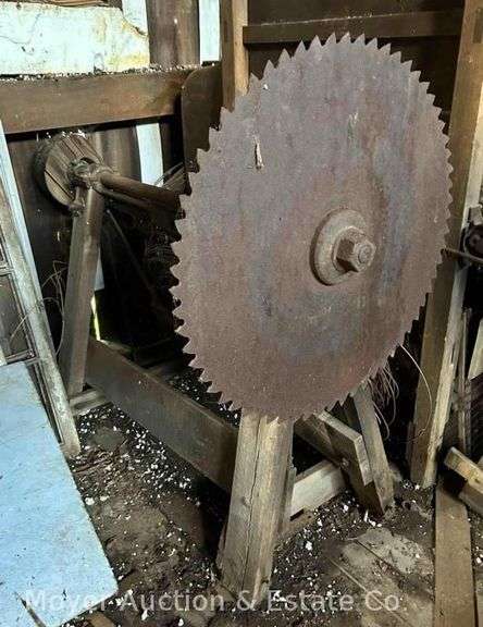 Antique Belt Drive Buzzsaw image