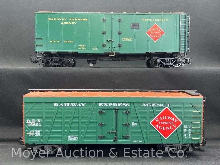 (2) AristoCraft G Scale Reefer Cars, No. 46220 and 46601, with Original Boxes image