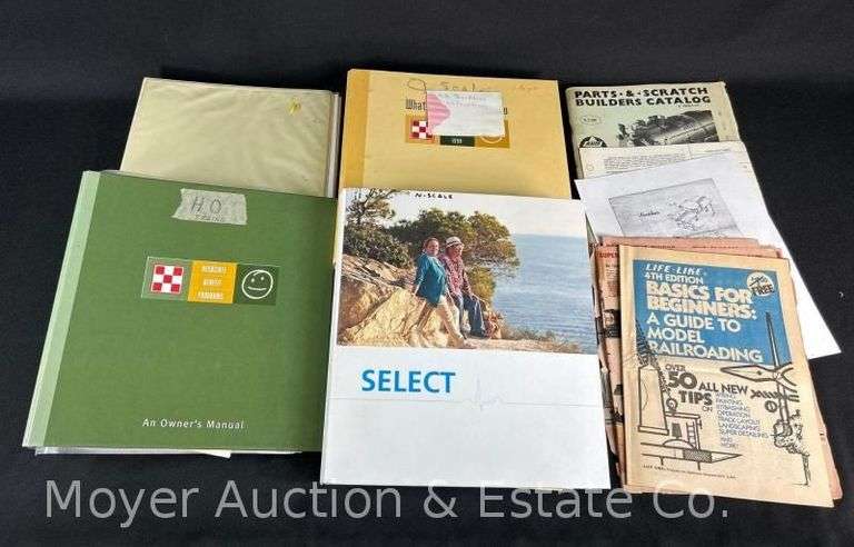 Group of Model Railroad Manuals, Pamphlets, Etc. image