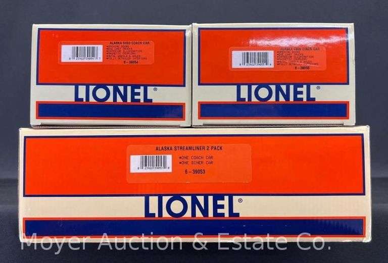 Lionel No. 39053 Alaska Streamliner 2 Pack, with Original Boxes