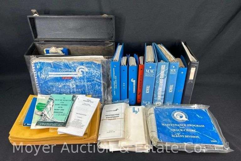 Group of Conrail Paperwork, Binders, Maps, Envelopes, Training Manuals, Etc. image