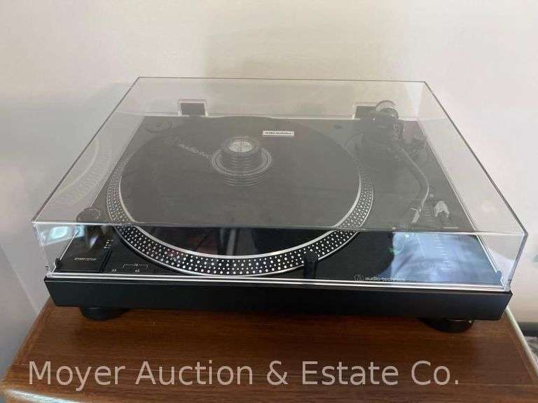 Audio-technica Turntable, AT-LP120XBT-USB image