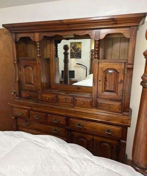 Pine Dresser with Hutch Top, 2 Pieces, 71"x20"x80"h Overall image